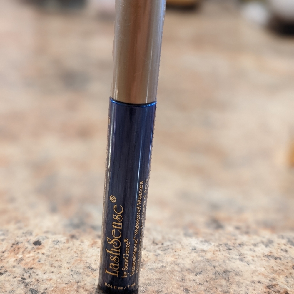 Senegence waterproof mascara